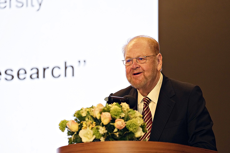 Professor Rothman 輔仁大學全球資訊網